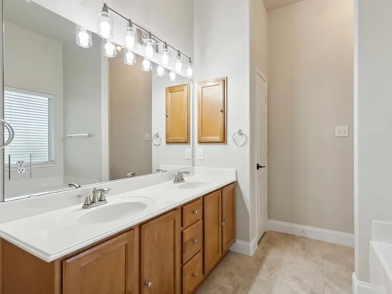 8309 Juliette Dr — Photo 12