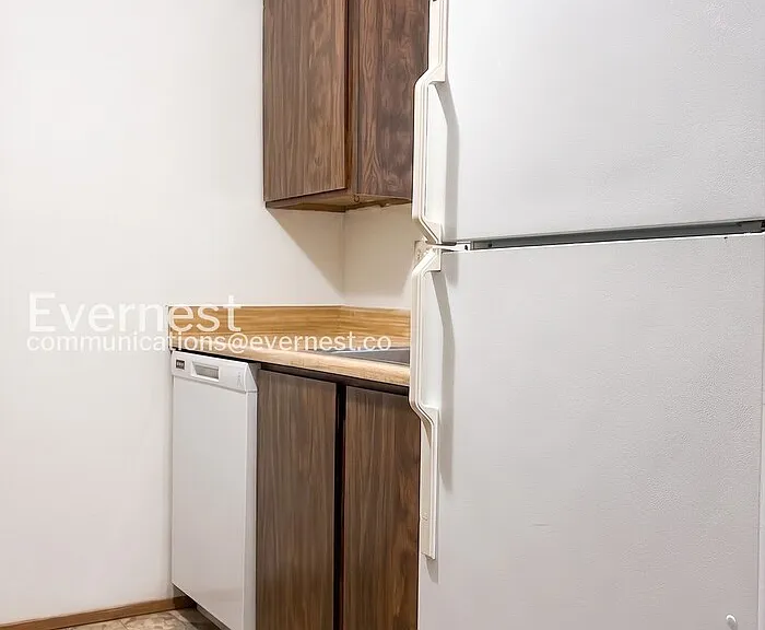 3312 I St NE #D102 — Photo 3