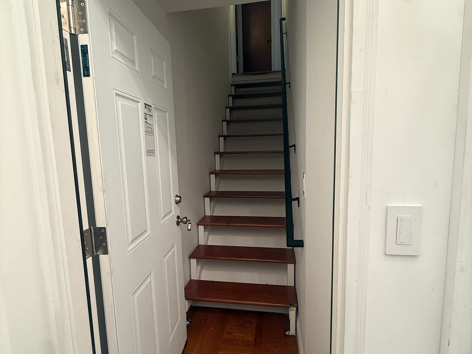 2 bed, 909 sqft, $2,150 — Photo 2