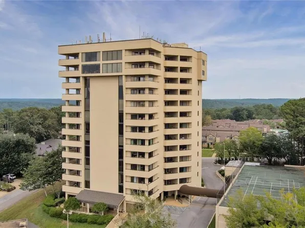 100 Tower Dr APT 403, Daphne, AL 36526