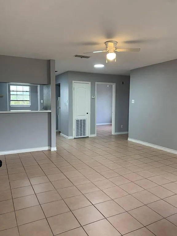 3118 Chacota St — Photo 2