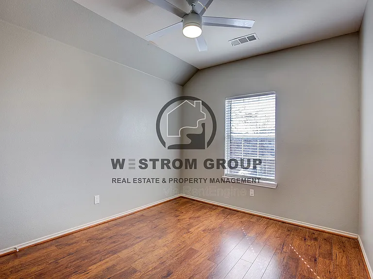 4537 Chris Dr — Photo 60