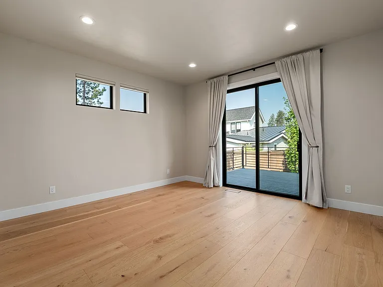 2971 NW Polarstar Ave — Photo 30