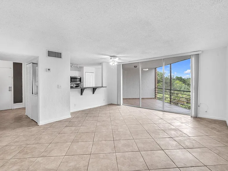3100 N Pine Island Rd #306 — Photo 10