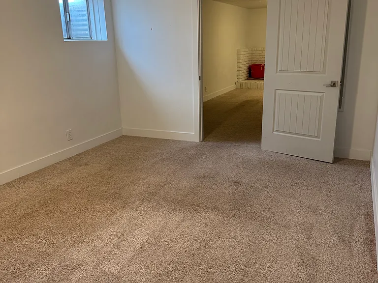 350 W 1045 N — Photo 17