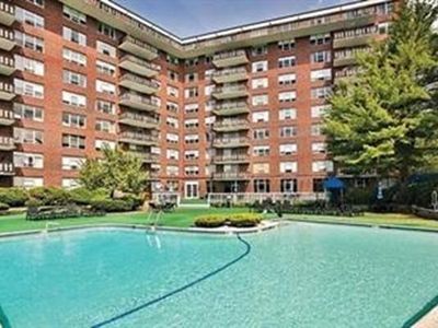 280 Boylston St APT 208, Newton, MA, 02467