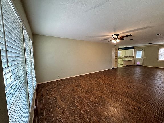 3rd image of 2110 Westbrook Ave