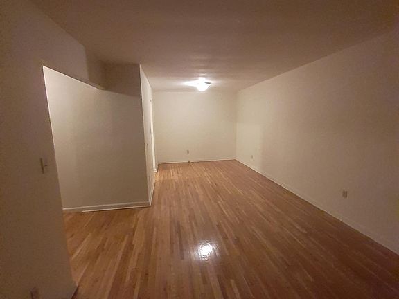 2nd image of 1019 E 225th St