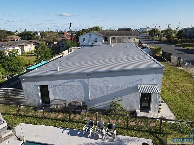 711 W South Shore Dr #B — Photo 26