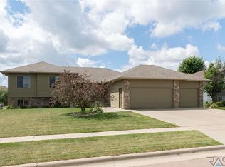 4505 S Graystone Ave, Sioux Falls, SD 57103
