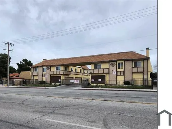 38710 10th St E APT 6, Palmdale, CA 93550