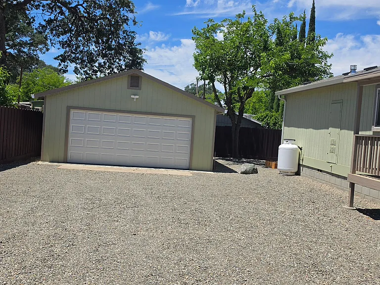 3475 Harrison St — Photo 7