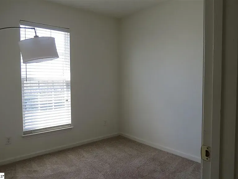 112 Auburn Top Ln — Photo 10