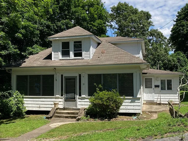103 Thermos Ave — Photo 1