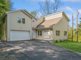 200 Lake Wallkill Rd, Vernon Township, NJ 07461