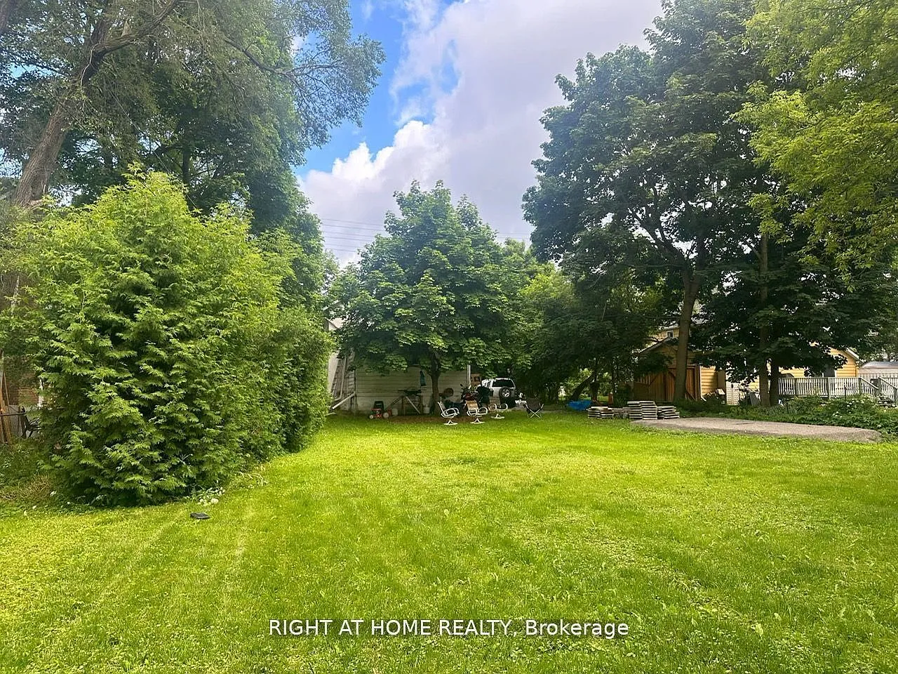 3 bed, $2,775 — Photo 2