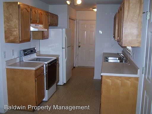 2nd image of 2401 Cragmore Rd