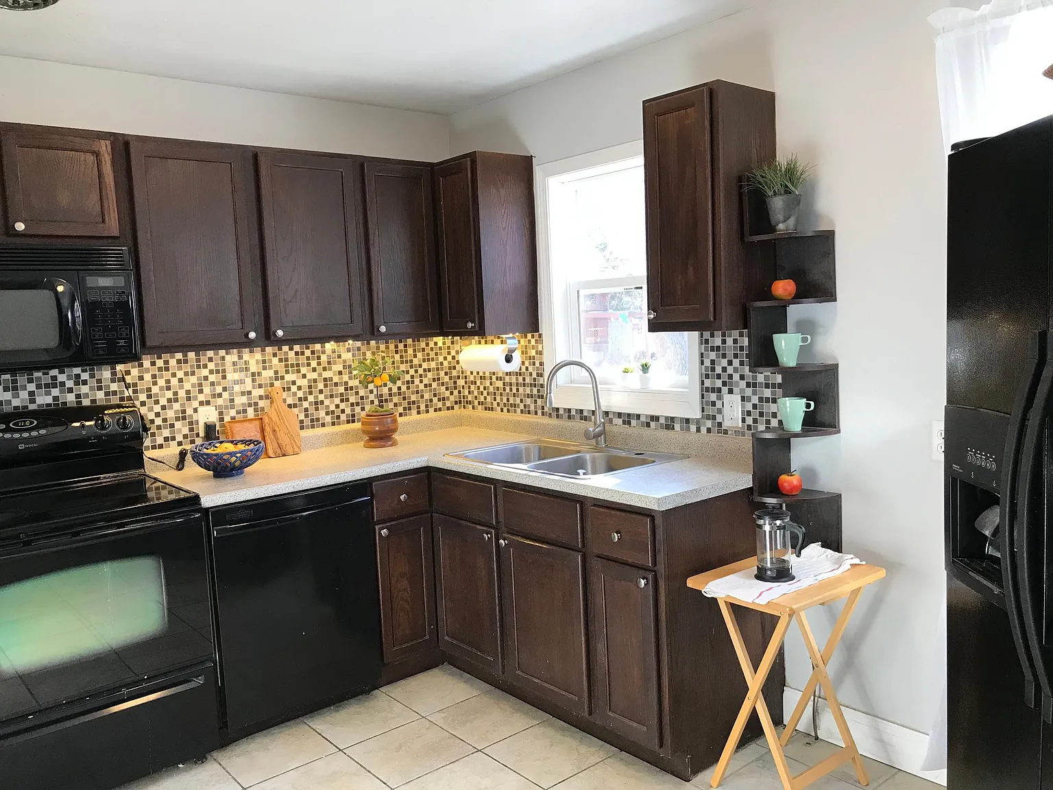 3 bed, 1020 sqft, $1,390 — Photo 4