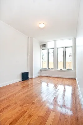 Rented by OGI Management | media 32