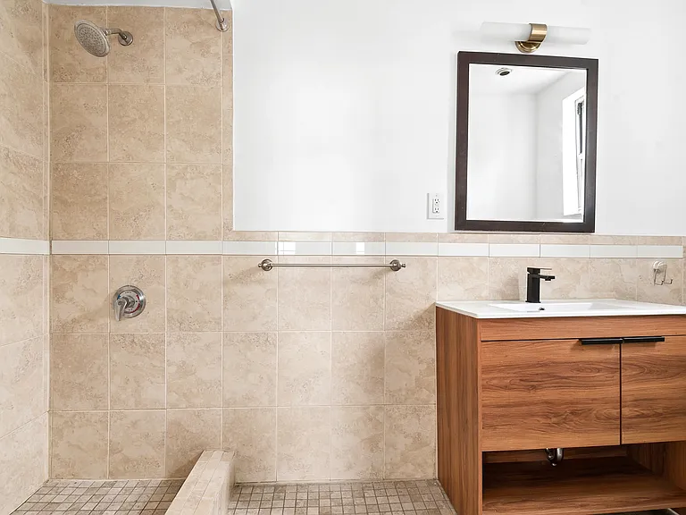 253 Wythe Ave #2 — Photo 11