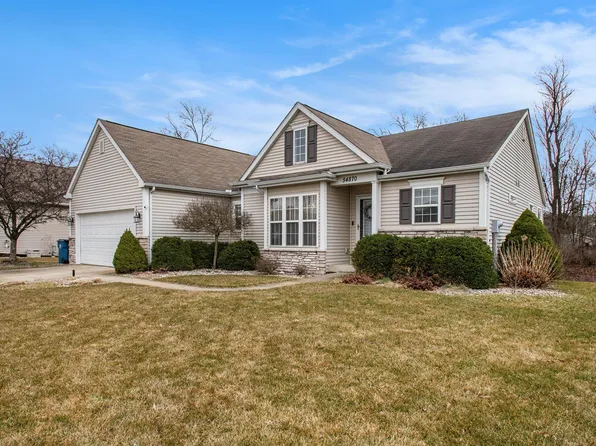 54870 Columbia Bay Dr, Osceola, IN 46561