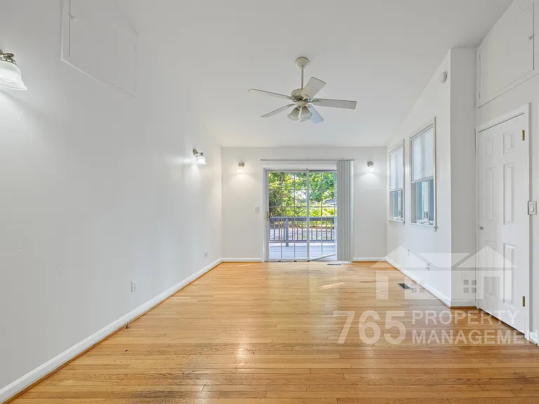 2504 Main St #1 — Photo 7