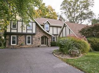 8001 Winter Cir, Downers Grove, IL 60516