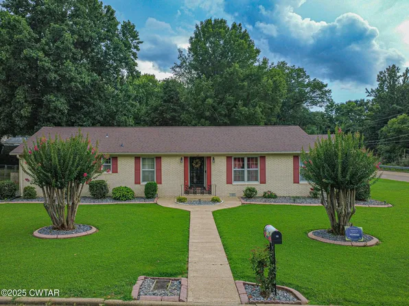 58 Woodmere Dr, Jackson, TN 38301