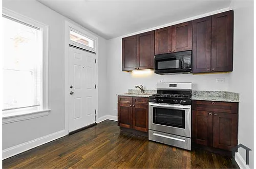 2905 W 66th St #2 Photo 1