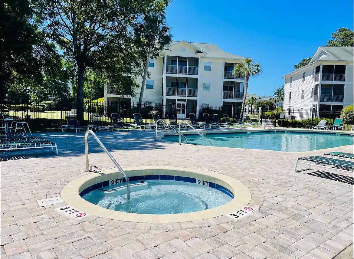 1 bed, 950 sqft, $1,450 — Photo 4