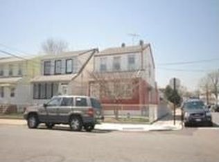 5328 70th St, Maspeth, NY 11378