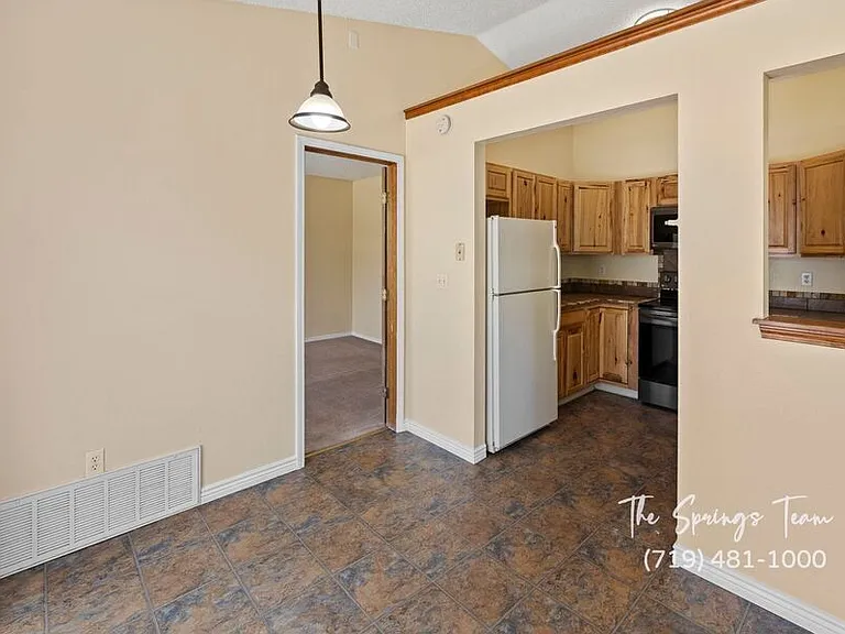 6460 Mohican Dr — Photo 16