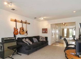 20 Gamay Ct, Commack, NY 11725