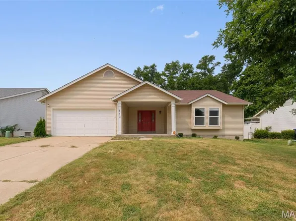 613 River Moss Dr, Saint Peters, MO 63376