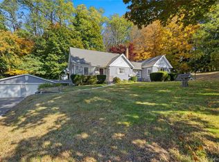 30 Lakeview Terrace, Mahopac, NY 10541
