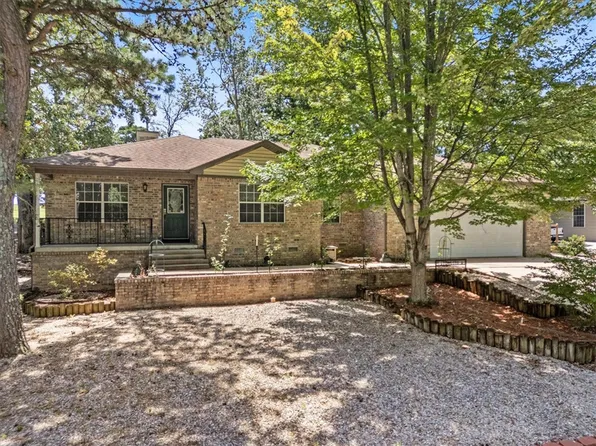 17 Saint Andrews Ln, Holiday Island, AR 72631