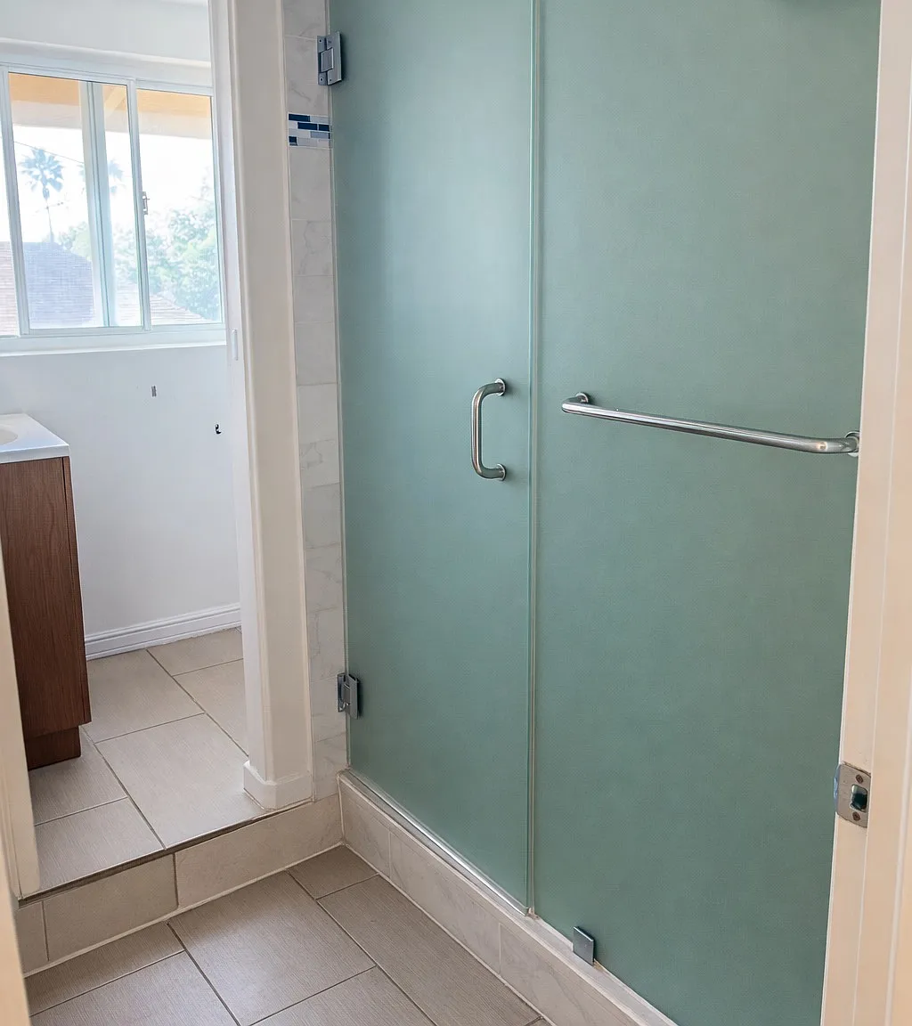 Studio, 200 sqft, $1,050 — Photo 3