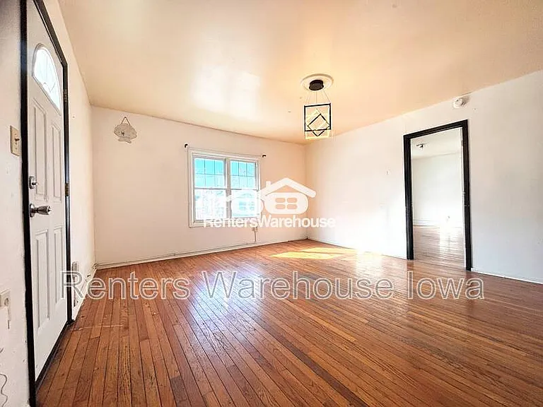 1171 21st St #2 — Photo 2