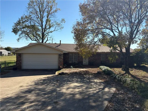 402 Durham, Pocola, OK 74902