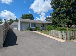 309 Robson Dr, Lockport, IL 60441