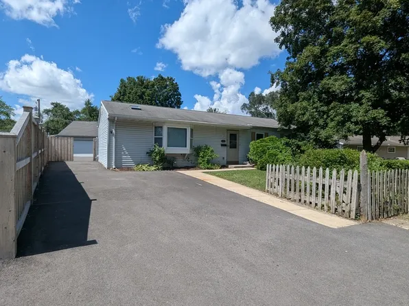 309 Robson Dr, Lockport, IL 60441