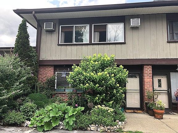 Lovely garden welcomes you.