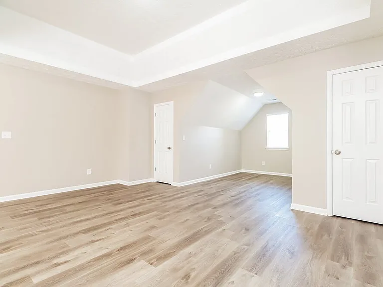 1085 Ivey Ln — Photo 10