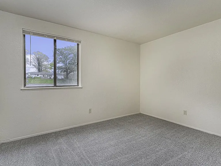 Normandy Village Apartments — Photo 61