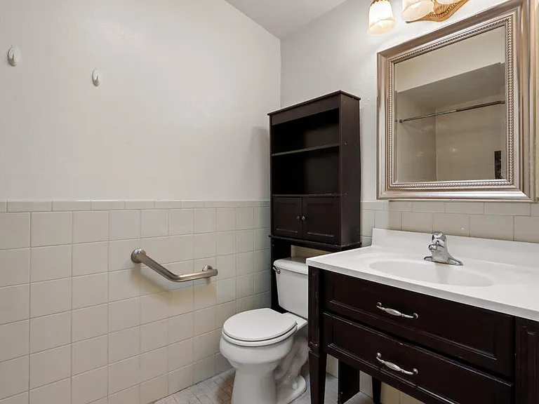 1600 Sumac Dr — Photo 22