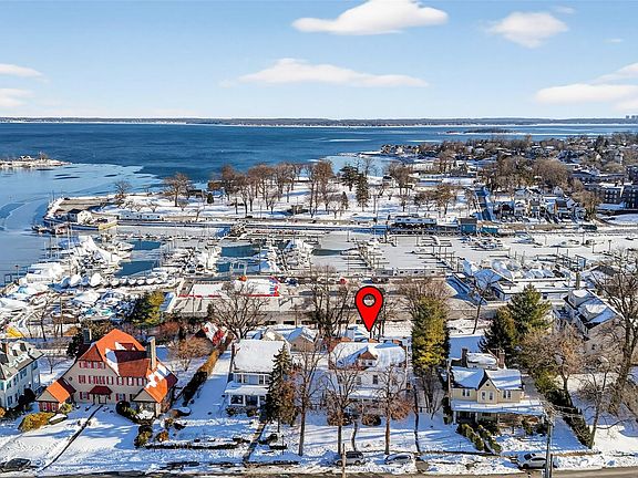 3rd image of 152 Sutton Manor Road