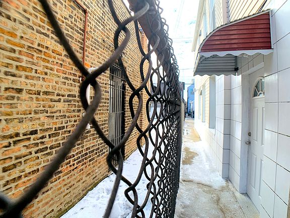 4th image of 3626 S Ashland Ave