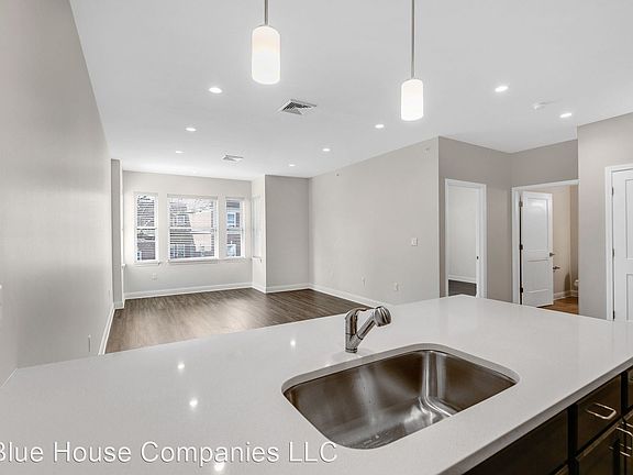 3rd image of 427 Washington Ave #4B