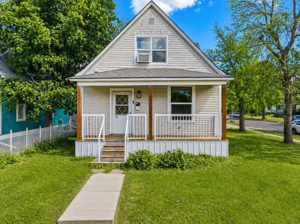 321 7th St S, Great Falls, MT 59405