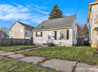 1443 Rathbone St SW, Wyoming, MI 49509